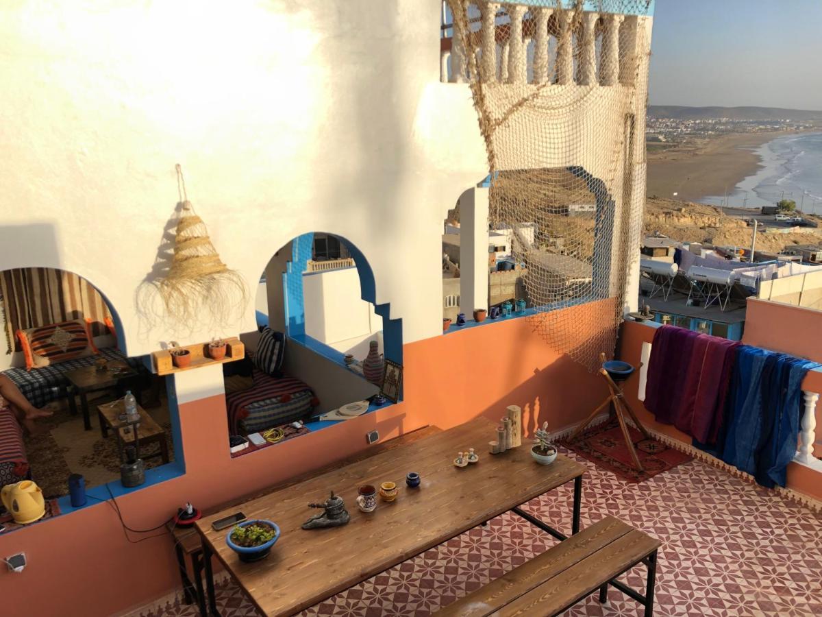 Binic Surf House Bed and Breakfast Taghazout Exteriör bild